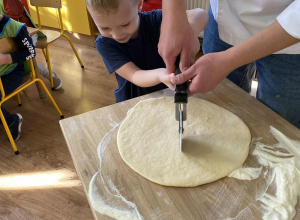 05.11.2025 r Pieczemy rogale marcińskie z Akademią Pieczenia z Twardej.