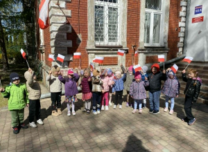 30.04.2026 r. Patriotyczny dzień z okazji Święta Konstytucji 3 Maja w grupie Misiów.